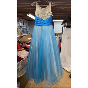 Size 4 Prom Dress